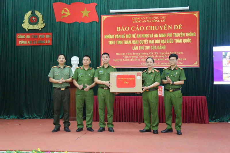 Báo cáo chuyên đề những vấn đề mới về an ninh và an ninh phi truyền thống  -0