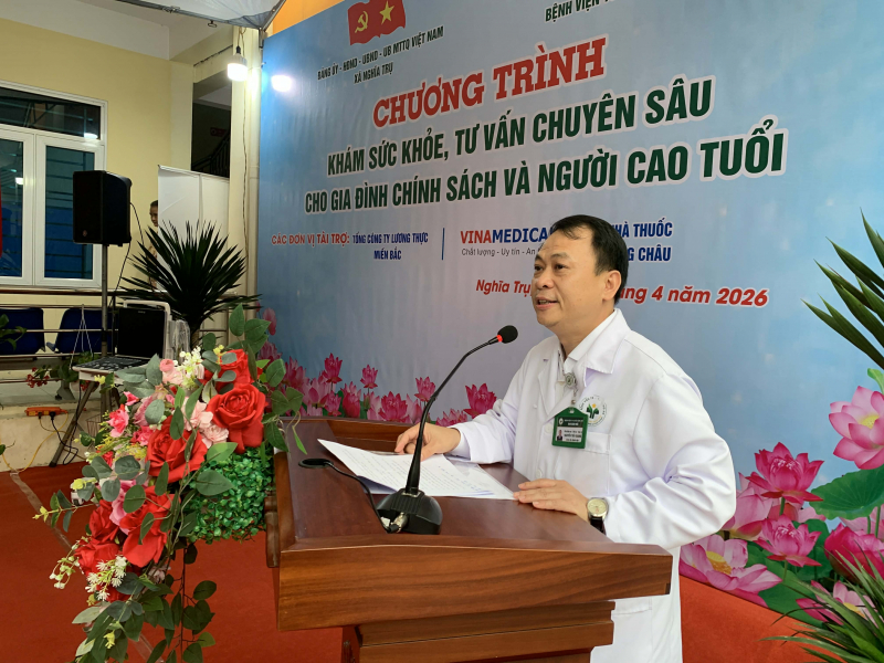 Bệnh viện 19-8 khám bệnh, phát thuốc miễn phí cho gần 300 người cao tuổi xã Nghĩa Trụ -0