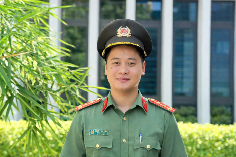 Người chỉ huy trẻ giữ vững “mạch tham mưu” bằng bản lĩnh và trí tuệ -0