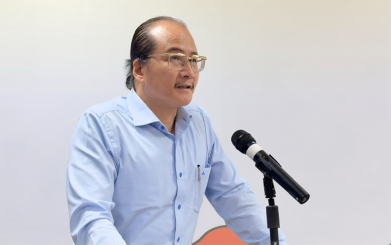 Nghệ sĩ vẫn chật giữ nghề… -0