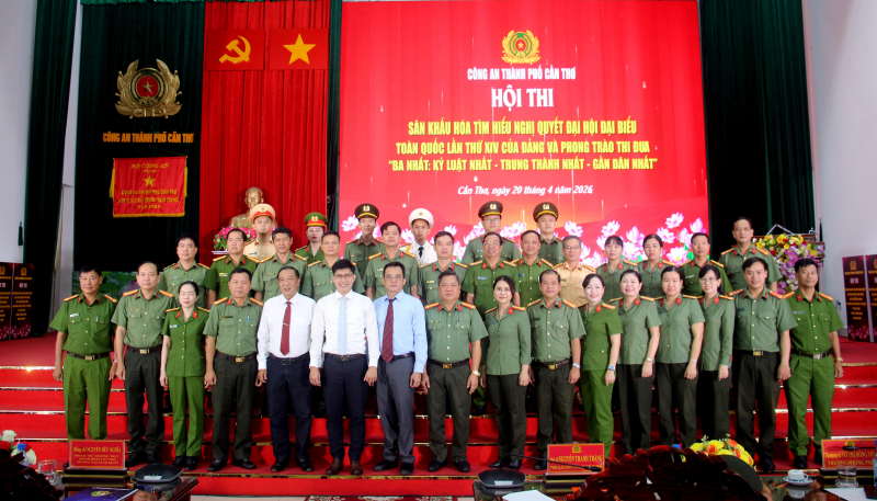 Sân khấu hóa tuyên truyền Nghị quyết Đại hội lần thứ XIV của Đảng và phong trào thi đua “Ba nhất” -0