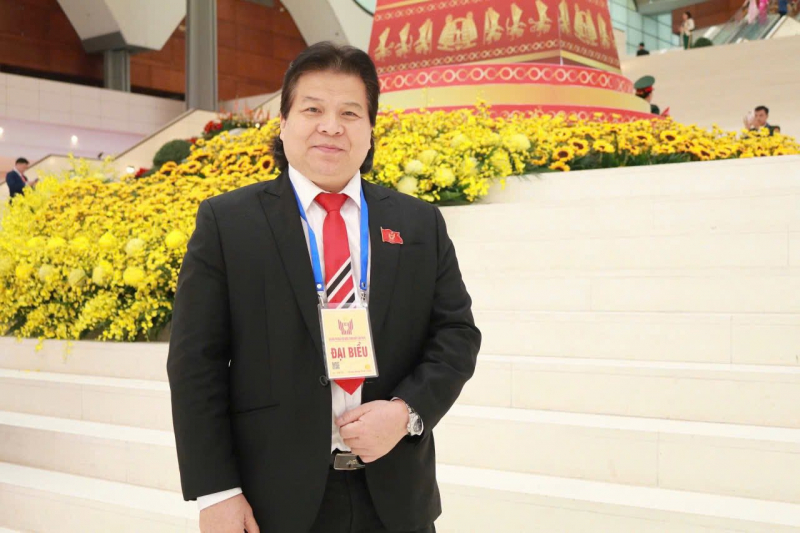 Nghệ sĩ vẫn chật giữ nghề… -3