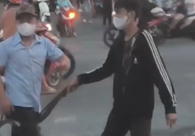 Xác minh, tạm giữ 4 đối tượng hỗn chiến sau mâu thuẫn tại công ty -0