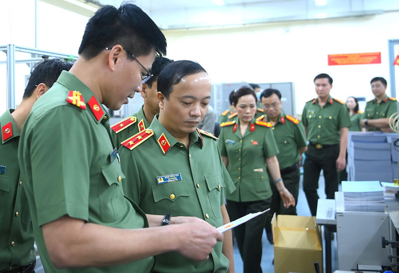 Chủ trương của Bộ Chính trị và Đảng ủy Công an Trung ương: Đặt nền móng cho sự đột phá phát triển Khoa học công nghệ và Công nghiệp an ninh (bài 1) -0