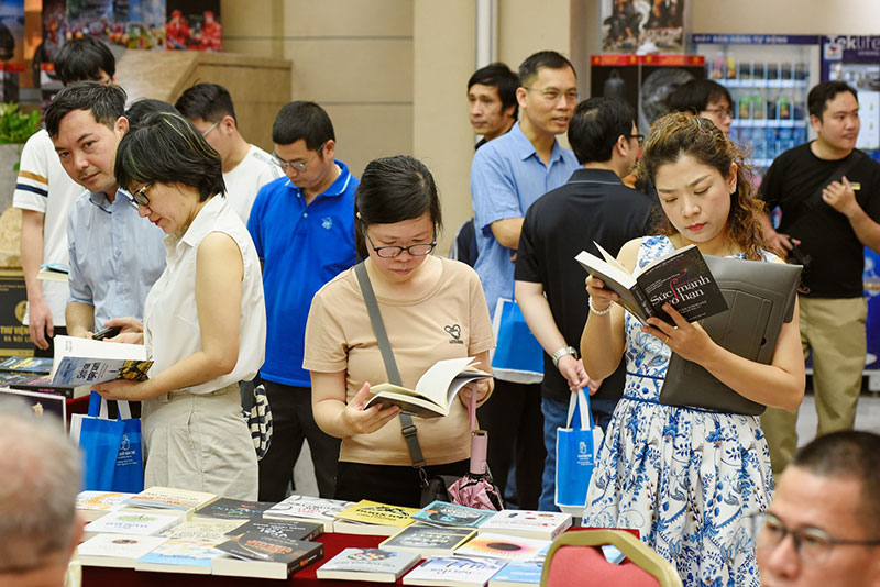 Đọc sách khoa học giữa thời bùng nổ thông tin -0