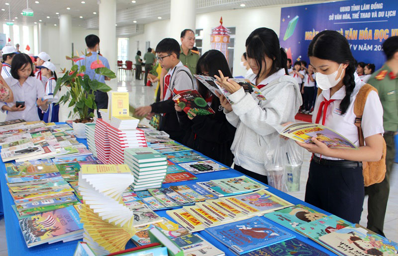 Lâm Đồng phát động Ngày Sách và Văn hóa đọc Việt Nam năm 2026 -0