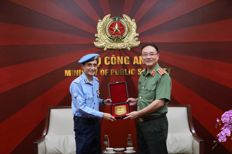 Thứ trưởng Phạm Thế Tùng tiếp Tư lệnh Cảnh sát Liên hợp quốc -0