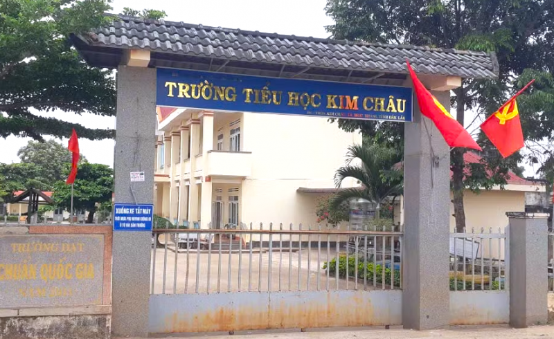 “Dính” hàng loạt sai phạm, một nữ hiệu trưởng bị cách chức -0