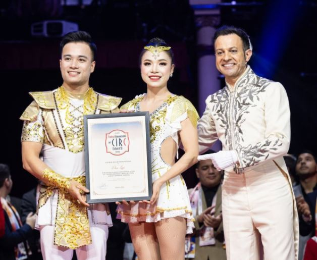 Nghệ sĩ vẫn chật giữ nghề… -0