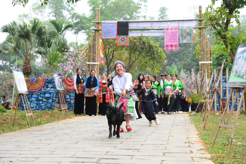 Du lịch Hà Nội rộn ràng chuẩn bị đón khách dịp lễ 30/4, 1/5, Giỗ tổ Hùng Vương -0