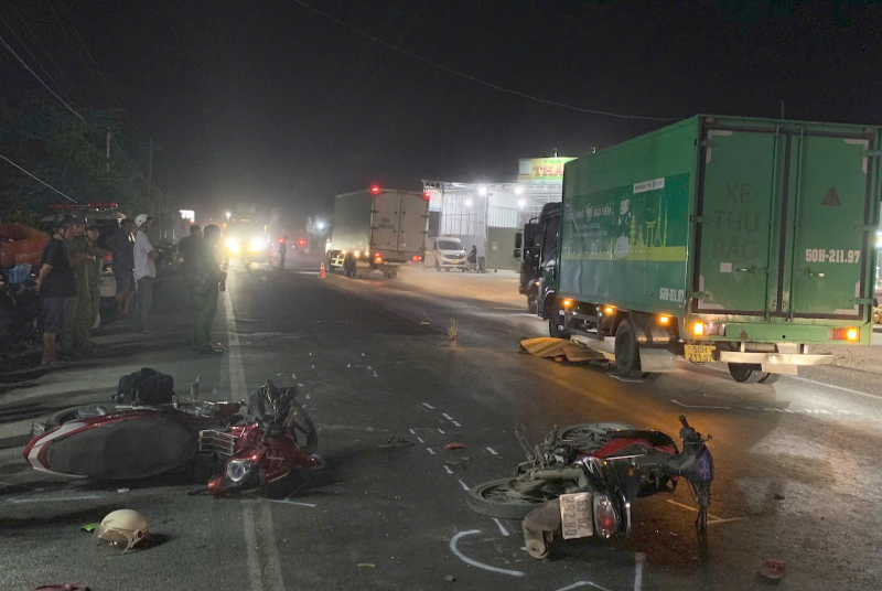 z7747370449779_9ad5ad455b61ec785751c05746b2b74f.jpg -0