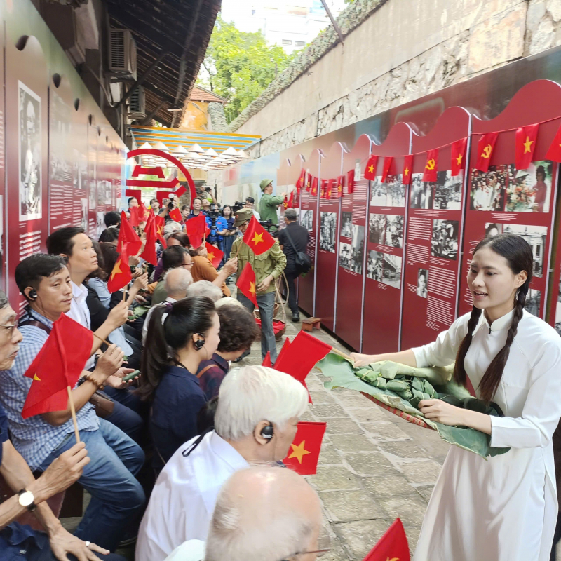 Du lịch Hà Nội rộn ràng chuẩn bị đón khách dịp lễ 30/4, 1/5, Giỗ tổ Hùng Vương -0