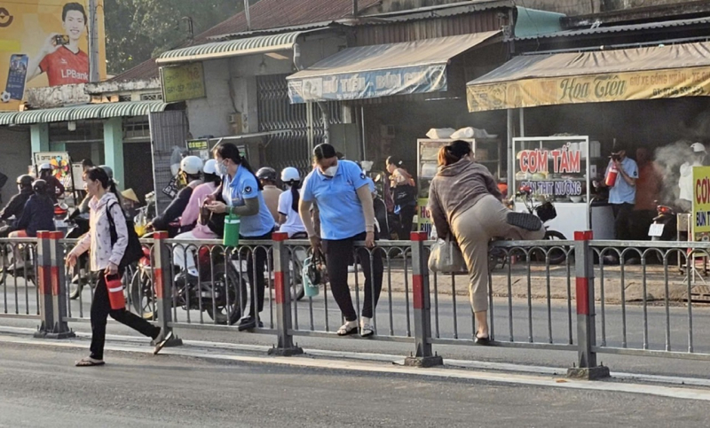 Gặp họa vì những thói quen khó bỏ khi tham gia giao thông -0