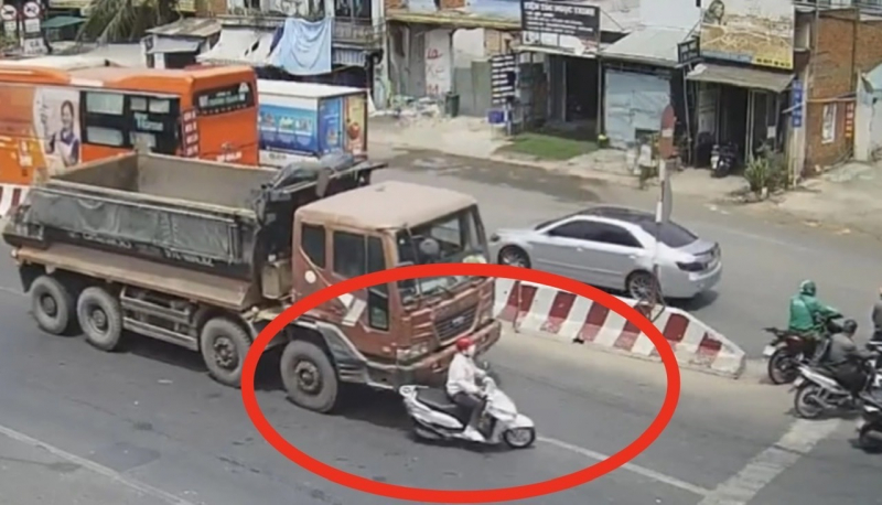 Gặp họa vì những thói quen khó bỏ khi tham gia giao thông -0