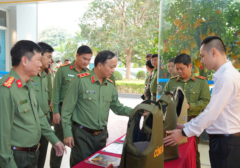 Chủ trương của Bộ Chính trị và Đảng ủy Công an Trung ương: Đặt nền móng cho sự đột phá phát triển Khoa học công nghệ và Công nghiệp an ninh (bài 1) -0