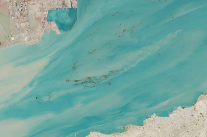 Dầu loang trên vịnh Ba Tư nhìn rõ từ không gian, cảnh báo hệ lụy khó lường -0