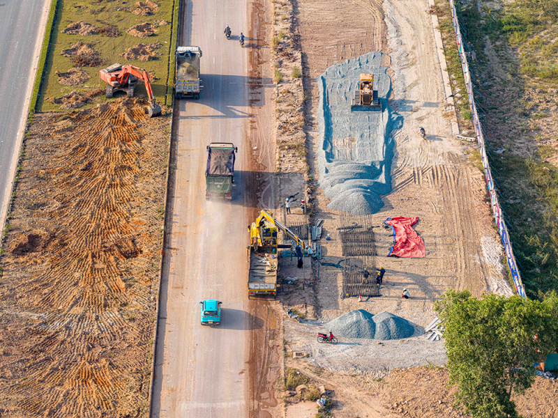 “Đại công trường” APEC tại Phú Quốc: Trung tâm hội nghị lợp mái, sân bay đã xong sân đỗ -0