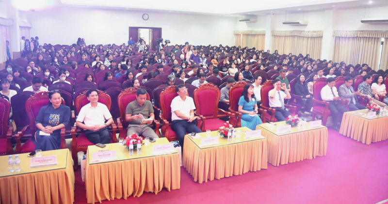 Không chấp nhận tác phẩm sử dụng AI dự Cuộc thi viết “Cha và con gái” -1