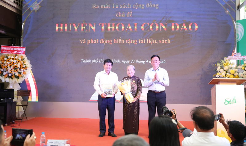 Ra mắt tủ sách chủ đề “Huyền thoại Côn Đảo” và phát động hiến tặng tài liệu, sách  -1