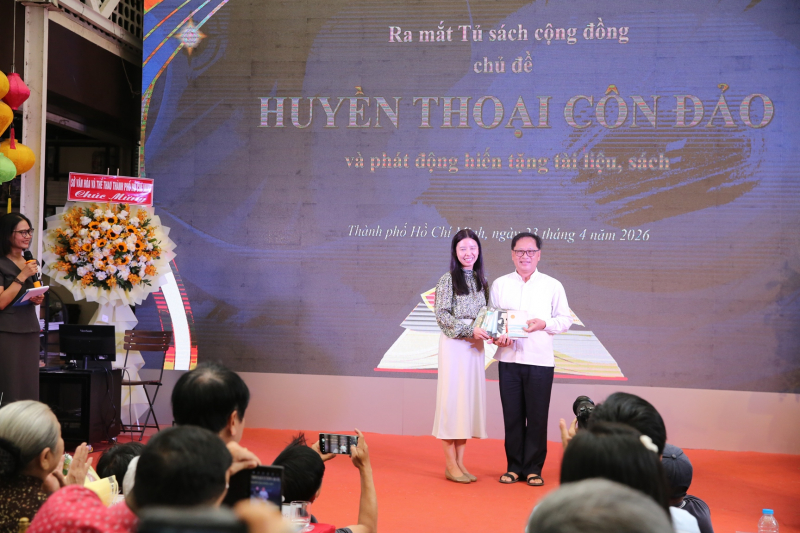 Ra mắt tủ sách chủ đề “Huyền thoại Côn Đảo” và phát động hiến tặng tài liệu, sách  -3