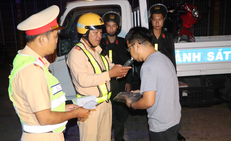 Các tổ tuần tra Công an Cà Mau – mũi nhọn tấn công, trấn áp tội phạm -0