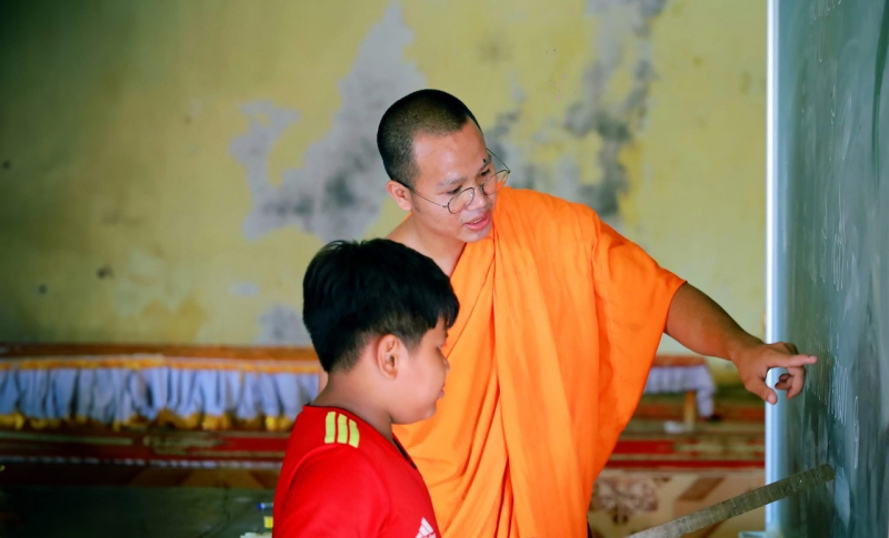 Người có uy tín đồng bào dân tộc Khmer bảo vệ nền tảng tư tưởng của Đảng -0