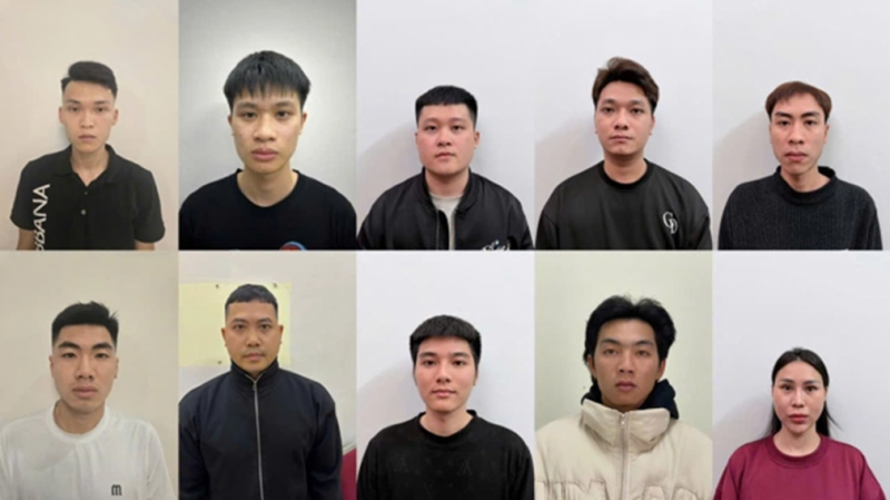 Lừa đảo bằng hình thức đánh bạc trực tuyến, 10 đối tượng bị khởi tố -0