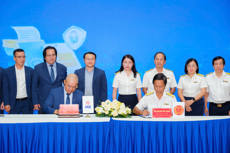 MB phối hợp cùng Thuế TP Hồ Chí Minh ra mắt giải pháp số toàn diện cho hộ kinh doanh -0