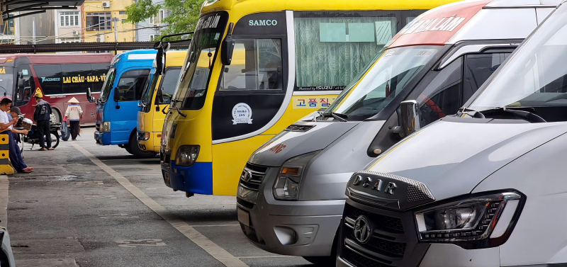 Hà Nội tăng cường xe khách phục vụ dịp nghỉ lễ Giỗ Tổ, 30/4 và 1/5 -0