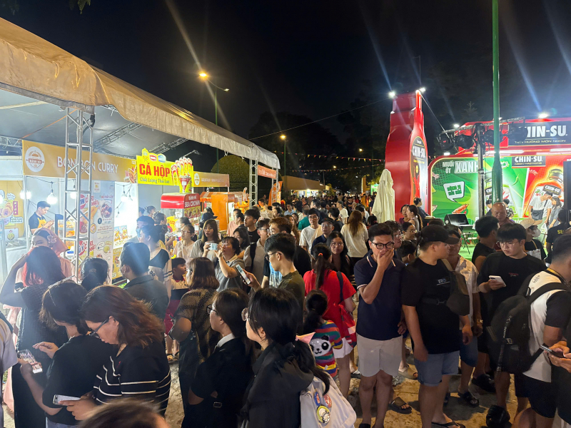 TP Hồ Chí Minh rộn ràng mùa lễ 30/4, bứt phá thu hút du khách bằng chuỗi hoạt động đặc sắc -0