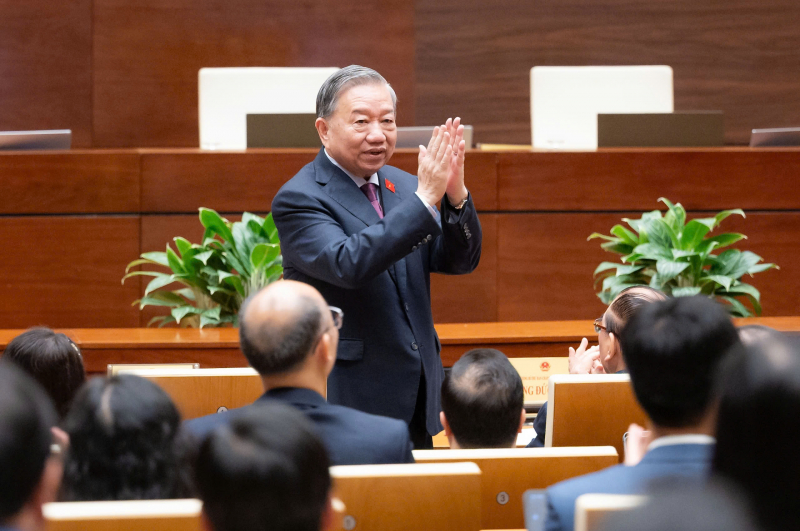 Quốc hội khóa XVI tiếp tục đổi mới mạnh mẽ, thực hiện thắng lợi Nghị quyết Đại hội XIV của Đảng -1