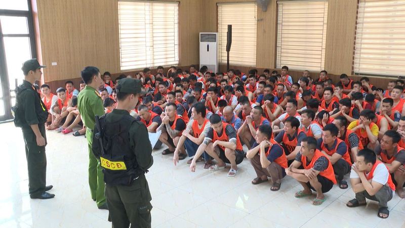 Triệt phá chuyên án “Trường gà quốc tế Viêng Xay”, khởi tố 196 bị can -0