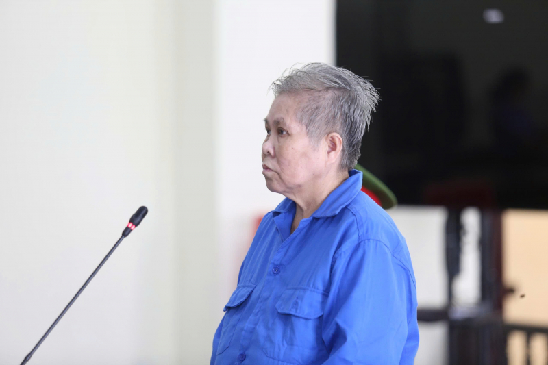 Án chung thân cho bà 