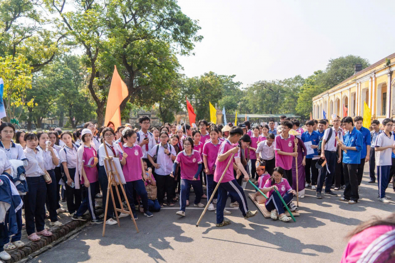 Lan tỏa tình yêu quê hương khi đưa di sản vào trường học -0