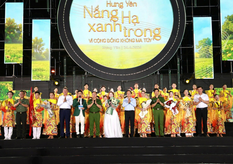 Chương trình nghệ thuật “Hưng Yên - Nắng Hạ xanh trong - Vì cộng đồng không ma túy” -0