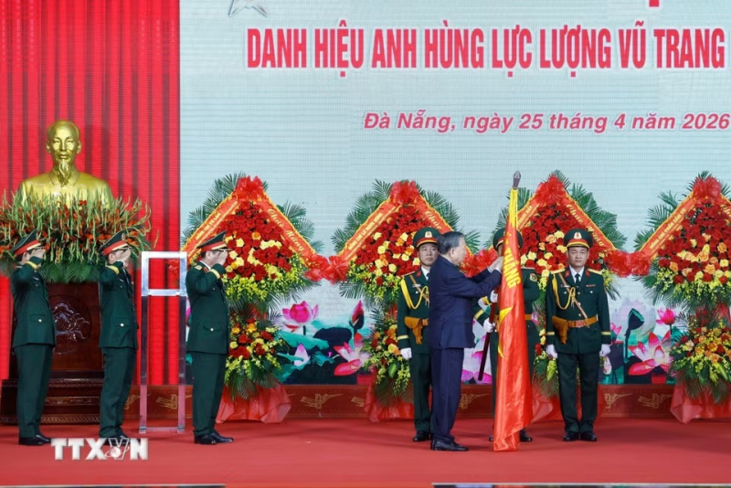 Quân khu 5 phải phát huy vai trò nòng cốt trong xây dựng nền quốc phòng toàn dân -0