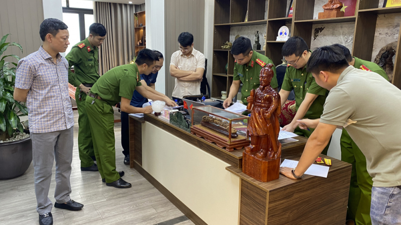 kha´m xe´t mðt.jpg -0