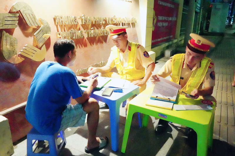 CSGT Đồng Nai “săn” xe độ, dập tắt tiếng pô, chặn đứng “quái xế” -0