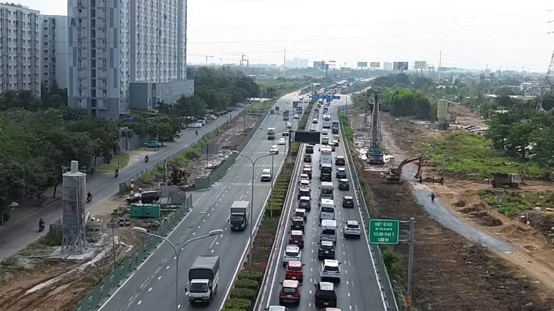 Giao thông tăng nhiệt vào chiều ngày đầu nghỉ lễ Giỗ tổ Hùng Vương -0