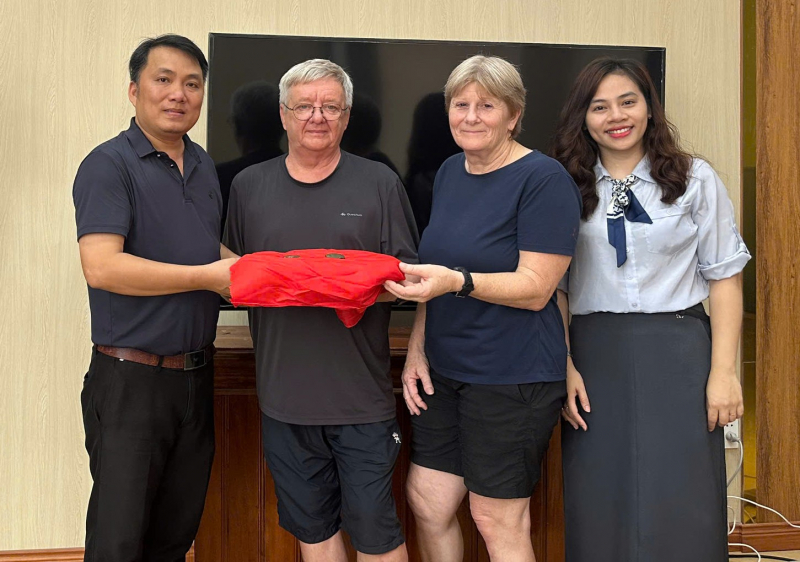 Phát hiện 5 chiếc rìu đá hàng nghìn năm tuổi ở Vườn quốc gia Phong Nha-Kẻ Bàng -0