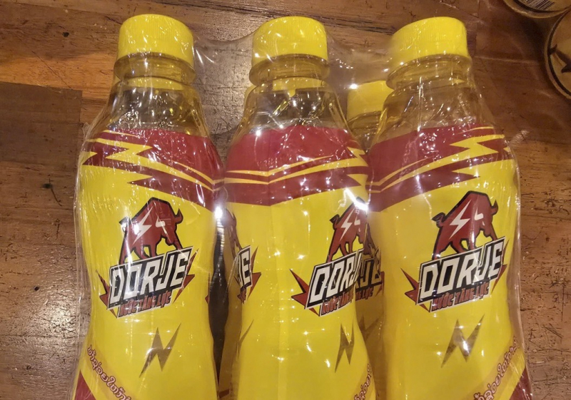 Bắt tạm giam đối tượng sản xuất hàng giả là thực phẩm bán cho học sinh -0