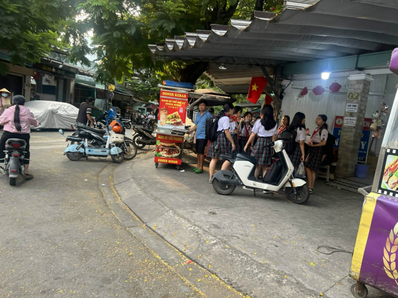 TP Hồ Chí Minh siết chặt quản lý thức ăn đường phố -0