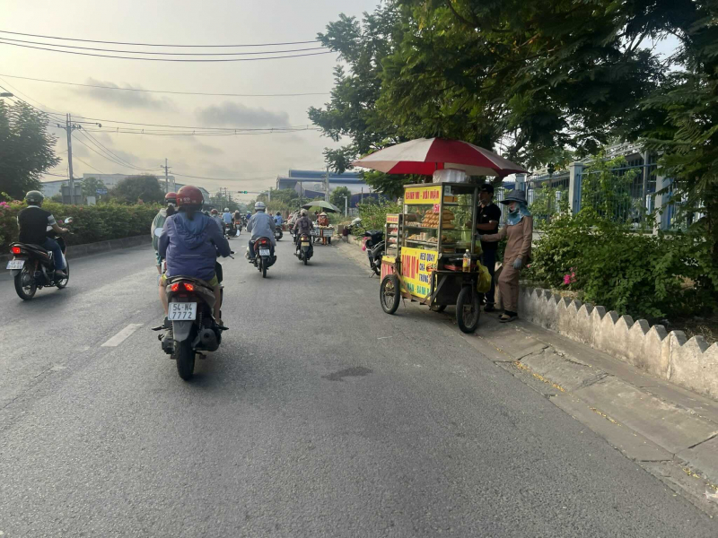 TP Hồ Chí Minh siết chặt quản lý thức ăn đường phố -0