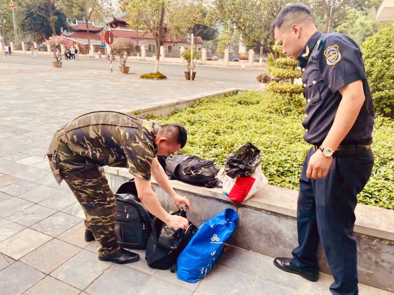 Siết chặt biên giới, chặn ‘ma trận’ thực phẩm đông lạnh không rõ nguồn gốc -0