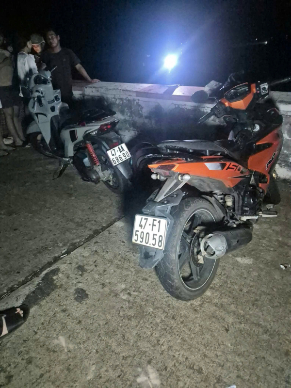 Buồn chuyện gia đình, hai vợ chồng đưa nhau đến bờ hồ rồi tự tử -0