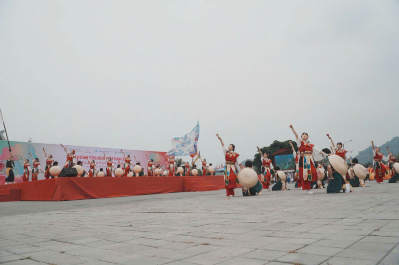 818 vũ công Việt Nam, Nhật Bản trình diễn tại Liên hoan Yosakoi Việt Nam -0