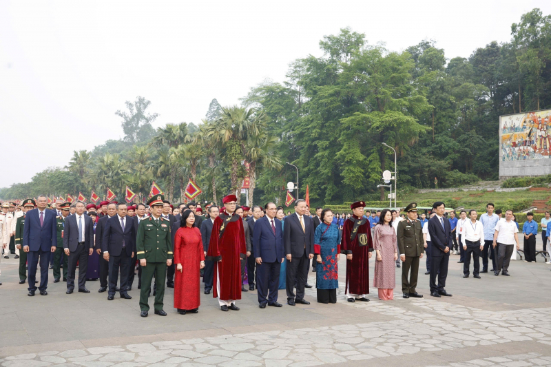 gt3-17771637568081920183813.jpg -0