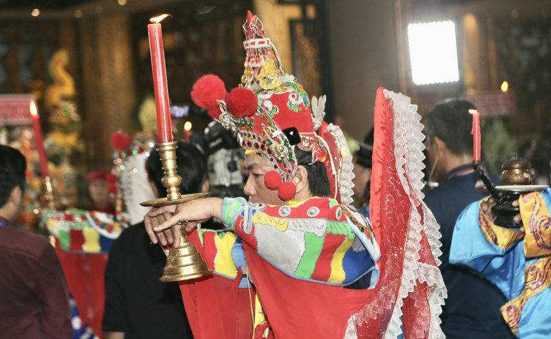 Hàng ngàn người dân thành phố mang tên Bác dự lễ Giỗ tổ Hùng Vương -3