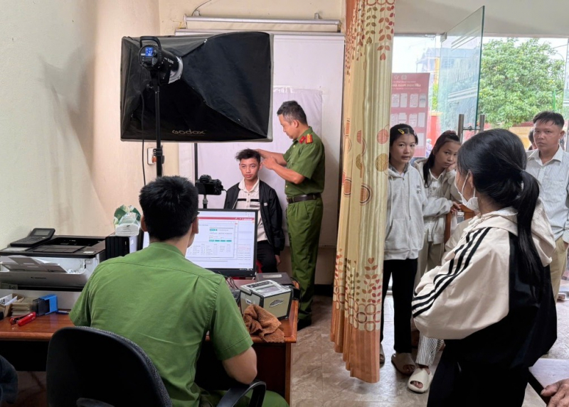 Lan tỏa tinh thần “Ba nhất” qua những ngày làm việc xuyên lễ -0