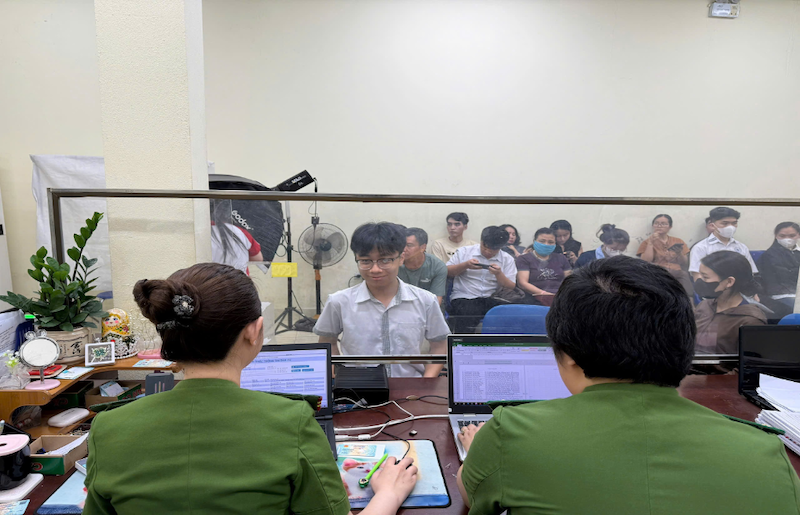 Chuyện chưa kể về những ca làm việc “xuyên đêm” ở đơn vị Công an phường Uông Bí -0